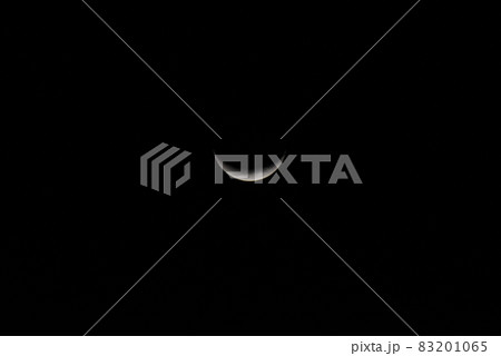 月の満ち欠け 83201065