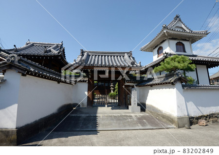 高野街道 宝満寺 山門と鐘楼 奈良県五條市 高野街道 宝満寺 山門と鐘楼 奈良県五條市 83202849
