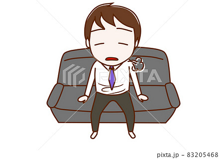 （全身正面）疲れて溜息をつきながらソファでだらけて座る男性 83205468