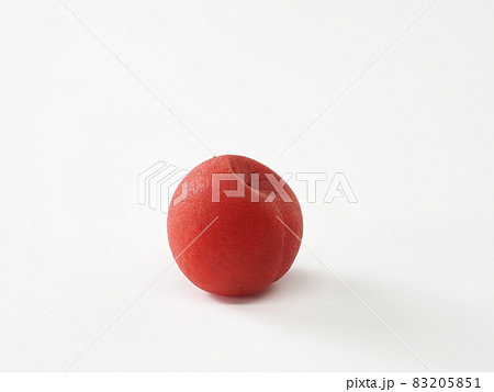 梅干し　白バック 83205851