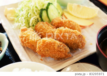 カキフライ 牡蠣 揚げ物 ランチ カキフライ 牡蠣 揚げ物 ランチ 83205971