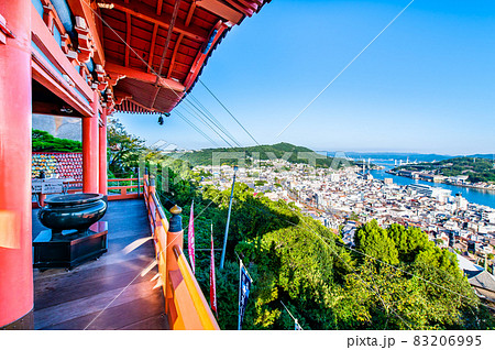 広島県尾道市　千光寺と尾道の街並み 83206995