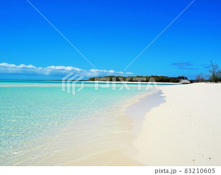 ニューカレドニア、ウベア島の絶景 83210605