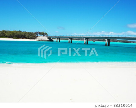 ニューカレドニア、ウベア島の絶景 83210614