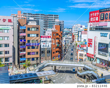 日本の相模原都市景観　相模大野駅前などを望む 83211446