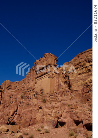 ヨルダン ペトラ遺跡 渓谷 世界遺産 ヨルダン ペトラ遺跡 渓谷 世界遺産 83211674