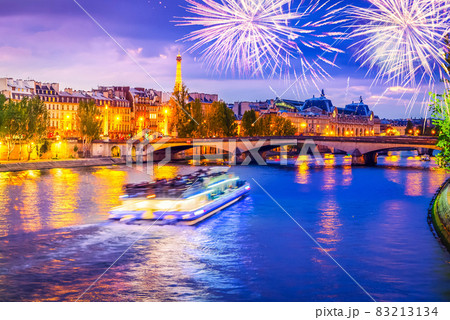 Pont Neuf, Paris, France Pont Neuf, Paris, France 83213134