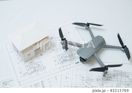 建物点検へのドローン技術活用イメージ 建物点検へのドローン技術活用イメージ 83215769