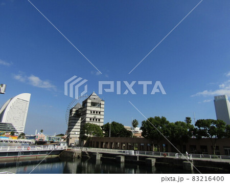 昼休みの風景 83216400