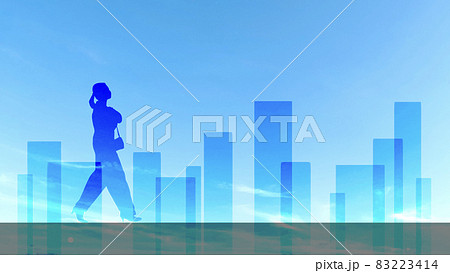 上を向いて歩くハイヒールの女性シルエット_都会イメージ 83223414