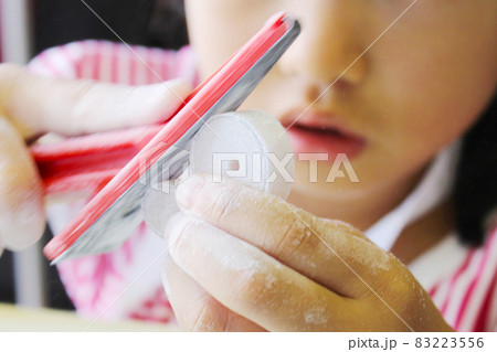 勾玉づくり体験の制作過程2 83223556