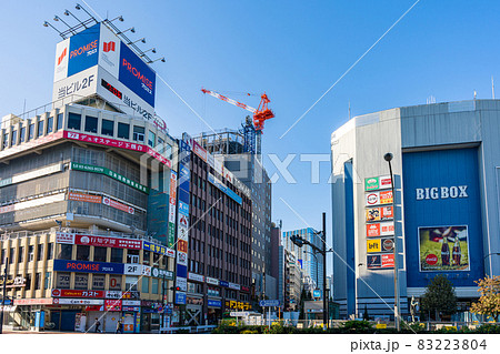 高田馬場駅前の風景 83223804