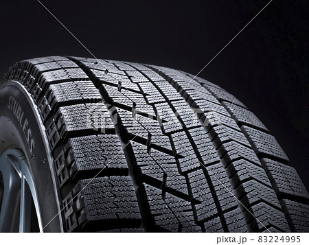 スタッドレスタイヤ スタッドレスタイヤ 83224995