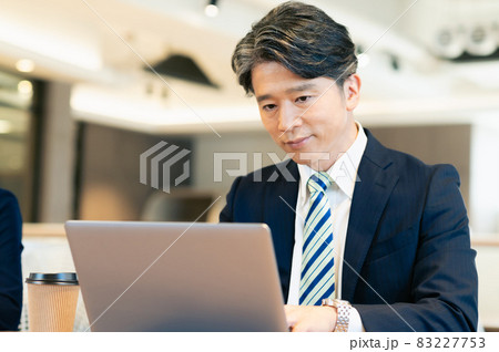 オフィス ビジネスパーソン 撮影協力:WEEK芝大門(サンフロンティア不動産) オフィス ビジネスパーソン 撮影協力:WEEK芝大門(サンフロンティア不動産) 83227753
