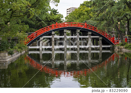 [大阪府]住吉大社境内（太鼓橋） 83229090
