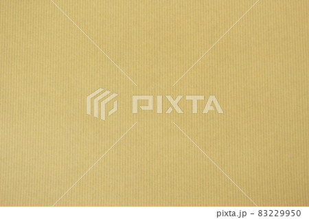 縦線の入ったベージュの紙 縦線の入ったベージュの紙 83229950