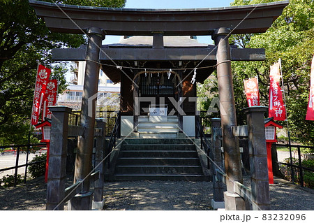 鶴ヶ峯稲荷神社 83232096