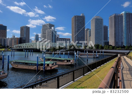 東京　ウォーターフロント風景（晴海運河付近） 83232500