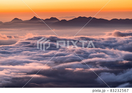 《群馬県》渋峠の大雲海・国道最高地点の絶景 《群馬県》渋峠の大雲海・国道最高地点の絶景 83232567