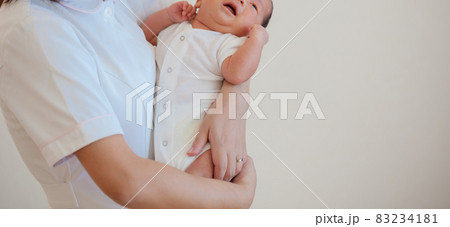 1 month old 83234181