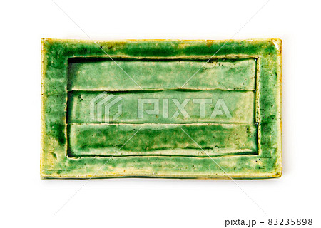 空の織部焼の皿 83235898