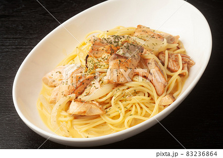 鮭のクリームソーススパゲッティー 鮭のクリームソーススパゲッティー 83236864