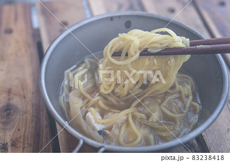 キャンプの朝ラーメン キャンプの朝ラーメン 83238418
