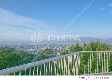 松本盆地の朝景色【城山公園・展望台より撮影】 83243496