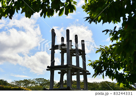 三内丸山遺跡、六本柱 83244331