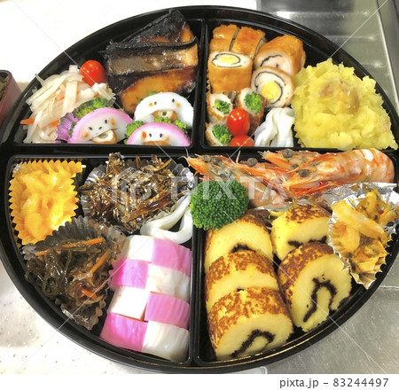 可愛いおせち料理 可愛いおせち料理 83244497