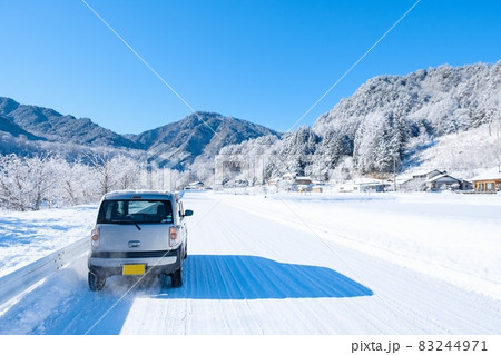 雪国の風景 83244971