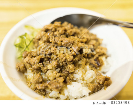 魯肉飯 / Taiwanese Braised Pork with Rice 83258498