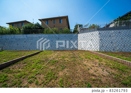 土地　不動産イメージ 83261793