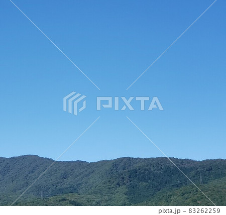 山と青空 83262259