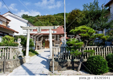 島根半島 四十二浦 秋の御津浦の御津神社 島根半島 四十二浦 秋の御津浦の御津神社 83265641