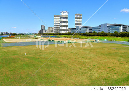 ガス橋／多摩川より大田区／上流方面側を望む(東京都大田区)【2021.10】 83265766