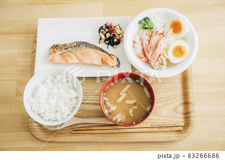 健康的な食事 健康的な食事 83266686