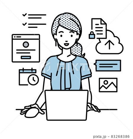 デスクで座ってPCでプロジェクトやタスクの管理の仕事をしているオフィスカジュアルの女性 83268386