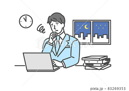 深夜に残業する男性 深夜に残業する男性 83269353