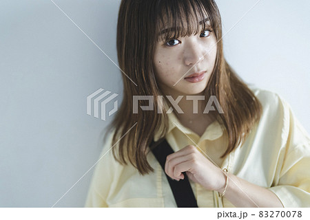 かわいい女子 83270078