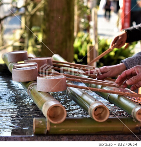 手水所　手水鉢　清める　神社　 箱崎八幡神社　出水市　鹿児島県 83270654