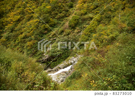 飯豊山の大滝 83273010