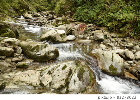 飯豊山の大滝 83273022