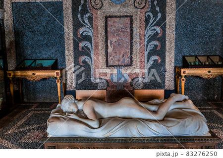 interiors of palazzo Borromeo, lake maggiore, Stresa, italy interiors of palazzo Borromeo, lake maggiore, Stresa, italy 83276250
