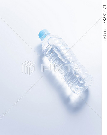 ペットボトル 水 ペットボトル 水 83281671