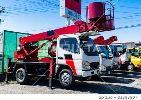 建設車両　高所作業車　鉄バケット 83282807