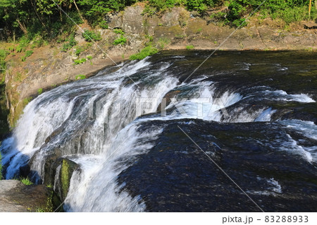 【熊本県】晴天下の鍋釜滝 【熊本県】晴天下の鍋釜滝 83288933