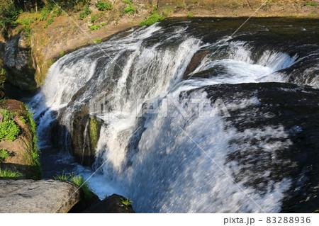 【熊本県】晴天下の鍋釜滝 【熊本県】晴天下の鍋釜滝 83288936