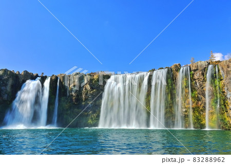 【大分県】晴天下の原尻の滝 【大分県】晴天下の原尻の滝 83288962