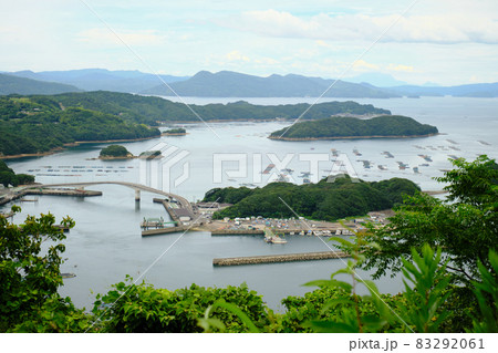 長島の山から眺める漁港 長島の山から眺める漁港 83292061